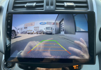 Подержанный автомобиль Toyota RAV4 2008 года (16 фото)