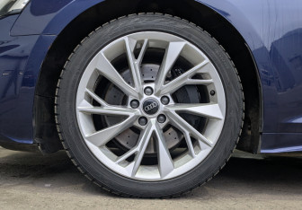 Подержанный автомобиль Audi A5 Liftback 2022 года (12 фото)