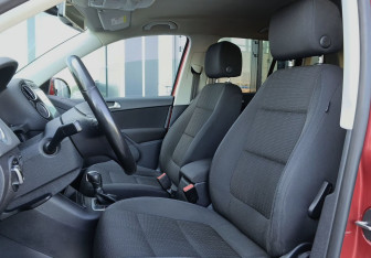 Подержанный автомобиль Volkswagen Tiguan 2013 года (18 фото)