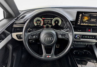 Подержанный автомобиль Audi A4 Sedan 2021 года (22 фото)