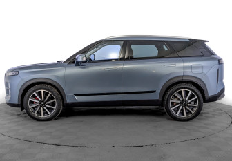 Подержанный автомобиль Jaecoo J7 2023 года (8 фото)