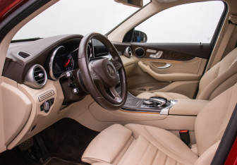 Подержанный автомобиль Mercedes-Benz GLC Coupe 2017 года (10 фото)