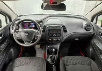 Подержанный автомобиль Renault Kaptur 2018 года (13 фото)