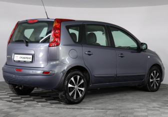 Подержанный автомобиль Nissan Note 2008 года (3 фото)