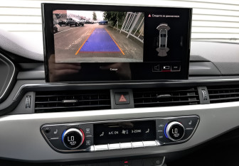 Подержанный автомобиль Audi A4 Sedan 2022 года (25 фото)