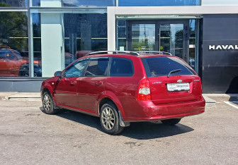Подержанный автомобиль Chevrolet Lacetti Wagon 2008 года (7 фото)