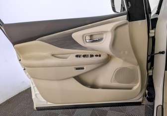 Подержанный автомобиль Nissan Murano Suv 2021 года (18 фото)