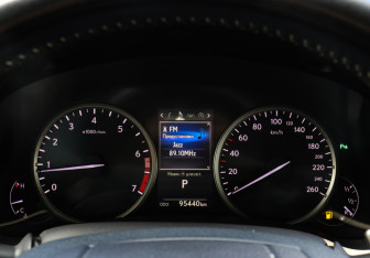 Подержанный автомобиль Lexus NX 2020 года (9 фото)