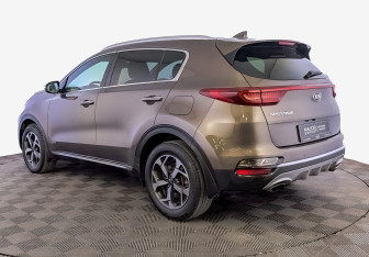 Подержанный автомобиль Kia Sportage 2018 года (7 фото)