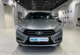 Подержанный автомобиль LADA (ВАЗ) Vesta Sedan 2017 года (2 фото)