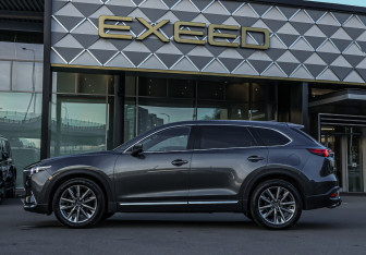 Подержанный автомобиль Mazda CX-9 2018 года (8 фото)