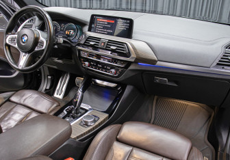 Подержанный автомобиль BMW X3 2019 года (11 фото)