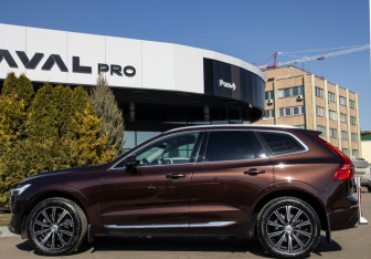 Подержанный автомобиль Volvo XC60 2021 года (5 фото)