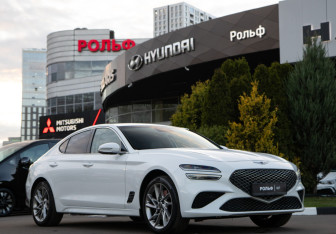 Подержанный автомобиль Genesis G70 2021 года (2 фото)