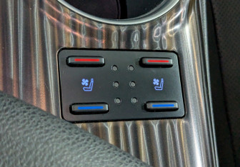 Подержанный автомобиль Toyota Camry Sedan 2020 года (20 фото)