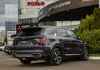 Подержанный автомобиль Kia Sorento 2020 года (4 фото)