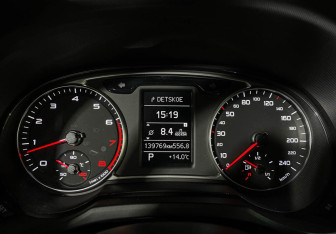 Подержанный автомобиль Audi A1 2012 года (11 фото)