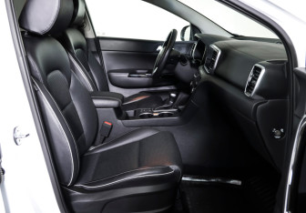 Подержанный автомобиль Kia Sportage 2021 года (11 фото)