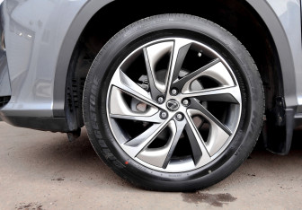 Подержанный автомобиль Lexus RX 2019 года (18 фото)