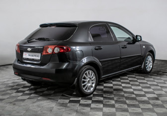 Подержанный автомобиль Chevrolet Lacetti Hatchback 2010 года (5 фото)