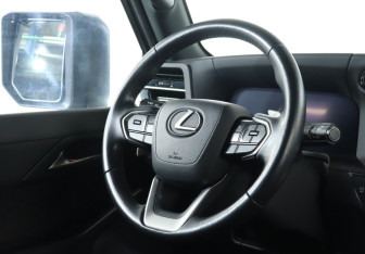 Подержанный автомобиль Lexus GX 2024 года (15 фото)