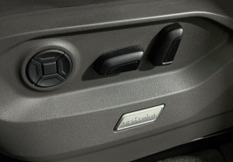 Подержанный автомобиль Volkswagen Touareg 2018 года (14 фото)