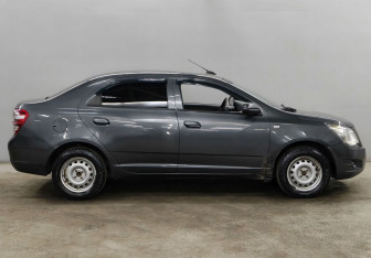 Подержанный автомобиль Chevrolet Cobalt Sedan 2020 года (4 фото)