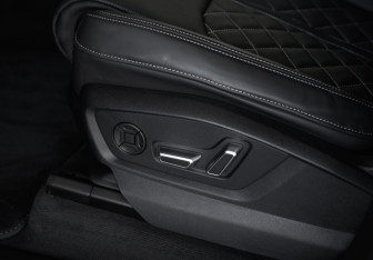 Новый Audi SQ8 2025 (25 фото)