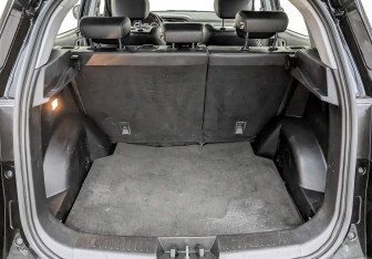 Подержанный автомобиль Chery Tiggo 4 2022 года (10 фото)