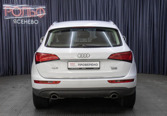 Подержанный автомобиль Audi Q5 2016 года (6 фото)
