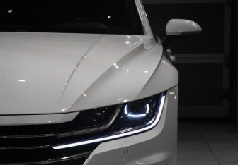 Подержанный автомобиль Volkswagen Arteon 2018 года (20 фото)