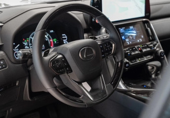 Новый Lexus LX 2026 (12 фото)