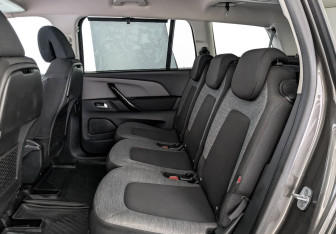 Подержанный автомобиль Citroen C4 Picasso 2017 года (16 фото)