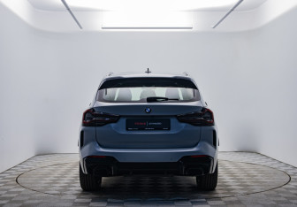Подержанный автомобиль BMW X3 2021 года (6 фото)