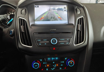 Подержанный автомобиль Ford Focus Hatchback 2017 года (13 фото)