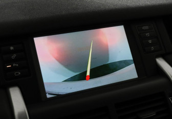 Подержанный автомобиль Land Rover Discovery Sport 2017 года (15 фото)