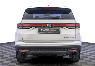 Подержанный автомобиль Changan CS35PLUS 2023 года (6 фото)