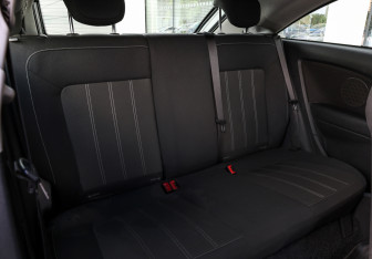 Подержанный автомобиль Opel Corsa 2013 года (11 фото)
