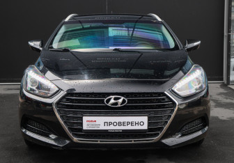 Подержанный автомобиль Hyundai i40 Wagon 2015 года (2 фото)