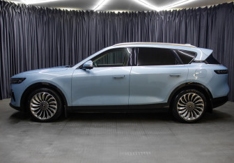 Подержанный автомобиль Voyah Free 2023 года (8 фото)