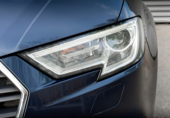 Подержанный автомобиль Audi A3 Sedan 2017 года (16 фото)