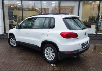 Подержанный автомобиль Volkswagen Tiguan 2014 года (6 фото)