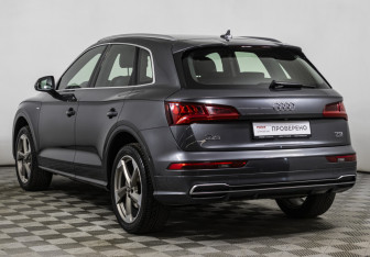 Подержанный автомобиль Audi Q5 2017 года (7 фото)