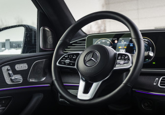 Новый Mercedes-Benz Maybach GLS 2022 (19 фото)