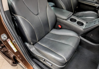 Подержанный автомобиль Toyota Venza 2014 года (25 фото)