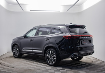 Подержанный автомобиль Chery Tiggo 8 Pro Plug-in Hybrid 2023 года (7 фото)