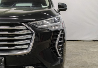 Подержанный автомобиль Haval Jolion 2023 года (17 фото)