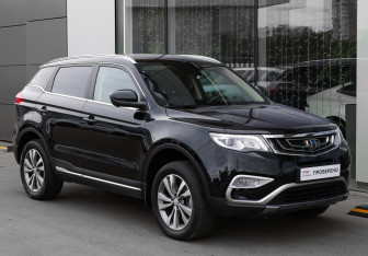 Подержанный автомобиль Geely Atlas 2021 года (3 фото)