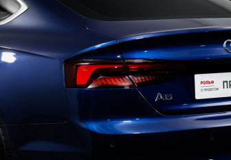 Подержанный автомобиль Audi A5 Liftback 2018 года (16 фото)