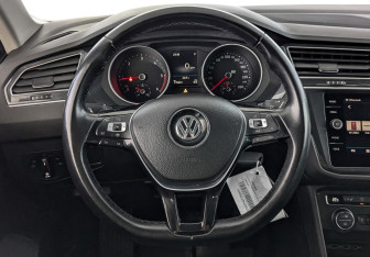 Подержанный автомобиль Volkswagen Tiguan 2018 года (22 фото)